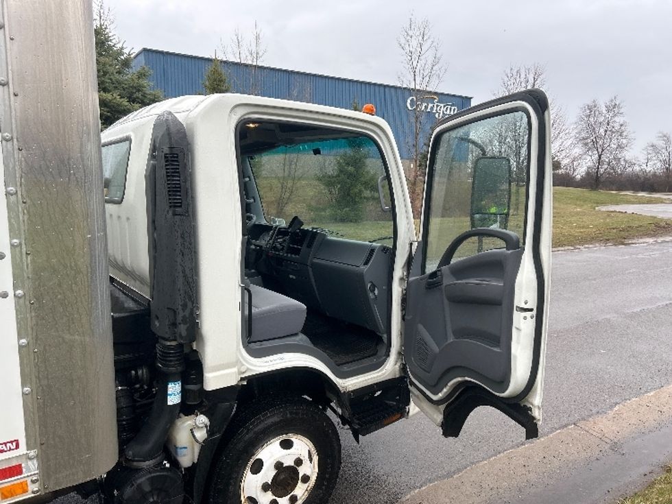 Light Duty Box Truck-Light and Medium Duty Trucks-Isuzu-2021-NPR-Rochester-NY-226,550\n\t\tmiles-$ 23,250 - Image 20
