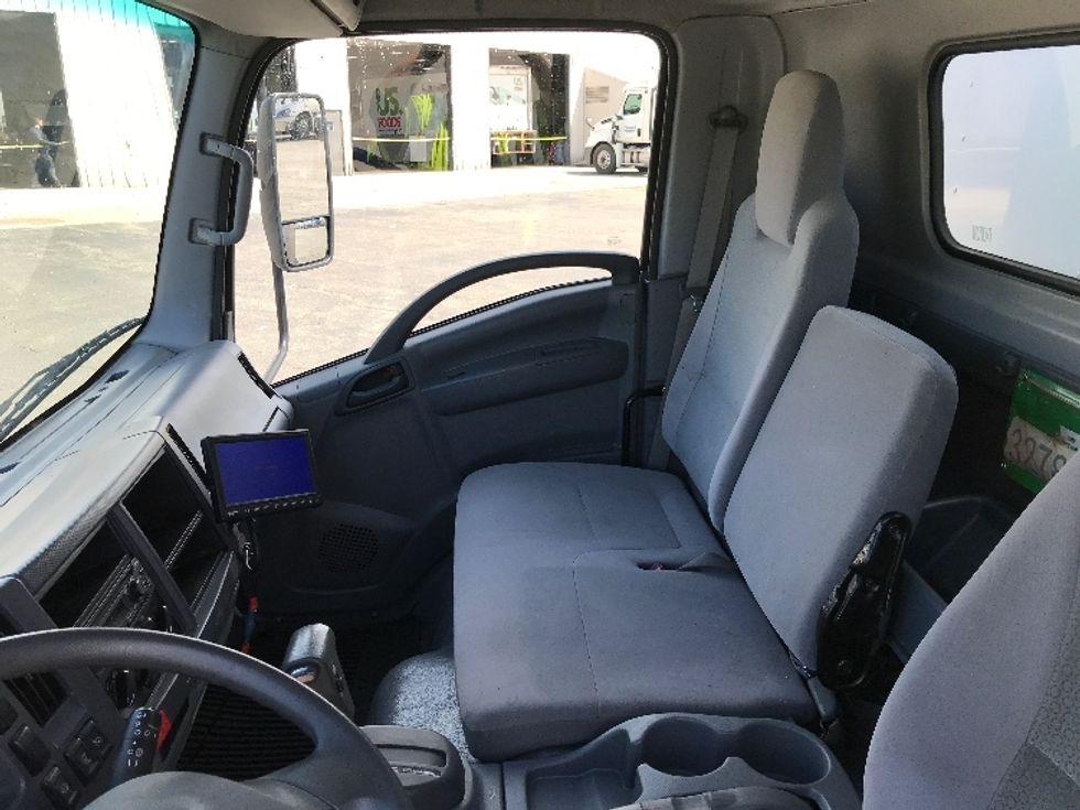 Light Duty Box Truck-Light and Medium Duty Trucks-Isuzu-2021-NPR-Rochester-NY-83,653\n\t\tmiles-$ 44,750 - Image 19