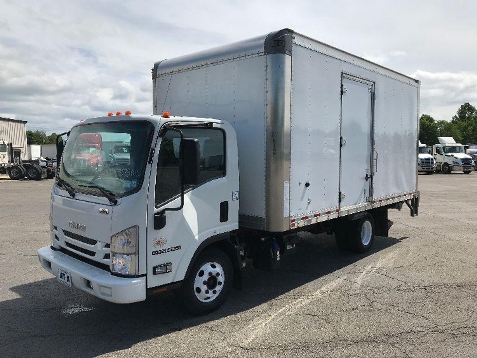 2021 Isuzu NPR photo 3