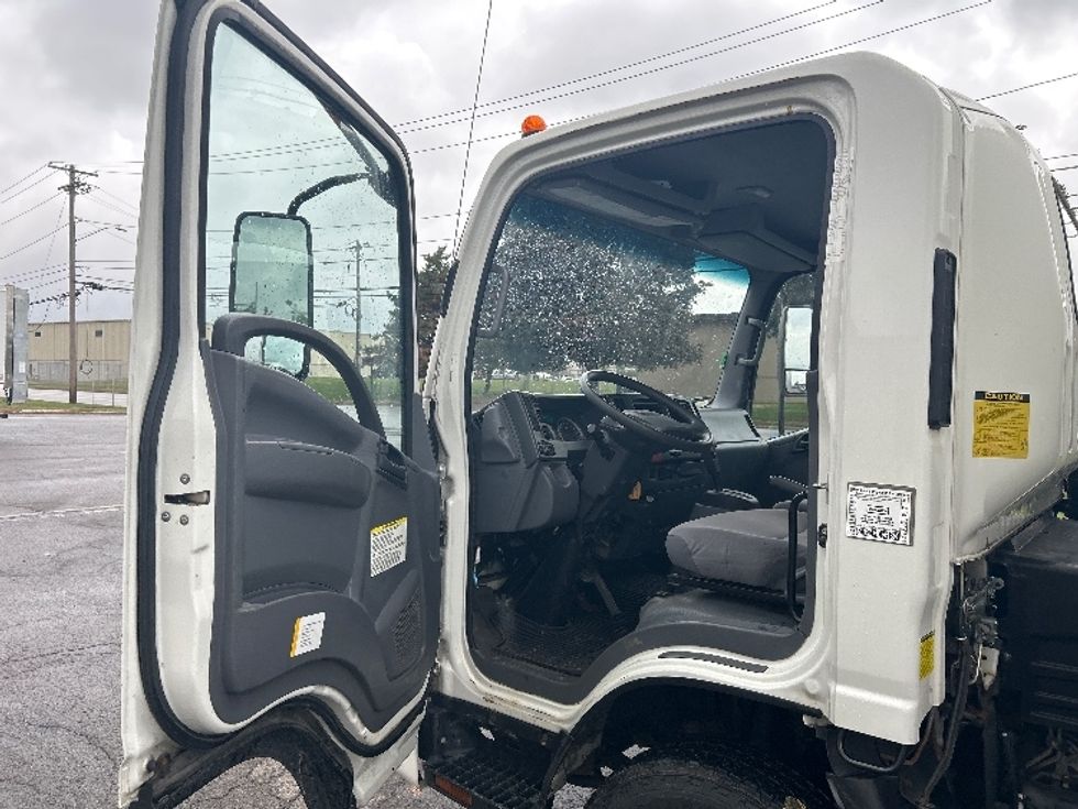 Light Duty Box Truck-Light and Medium Duty Trucks-Isuzu-2021-NPR-Rochester-NY-95,643\n\t\tmiles-$ 42,250 - Image 16