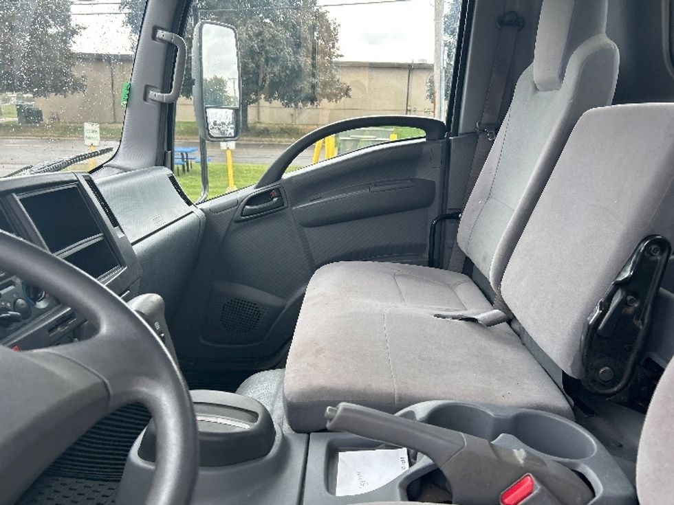 Light Duty Box Truck-Light and Medium Duty Trucks-Isuzu-2021-NPR-Rochester-NY-95,643\n\t\tmiles-$ 42,250 - Image 19