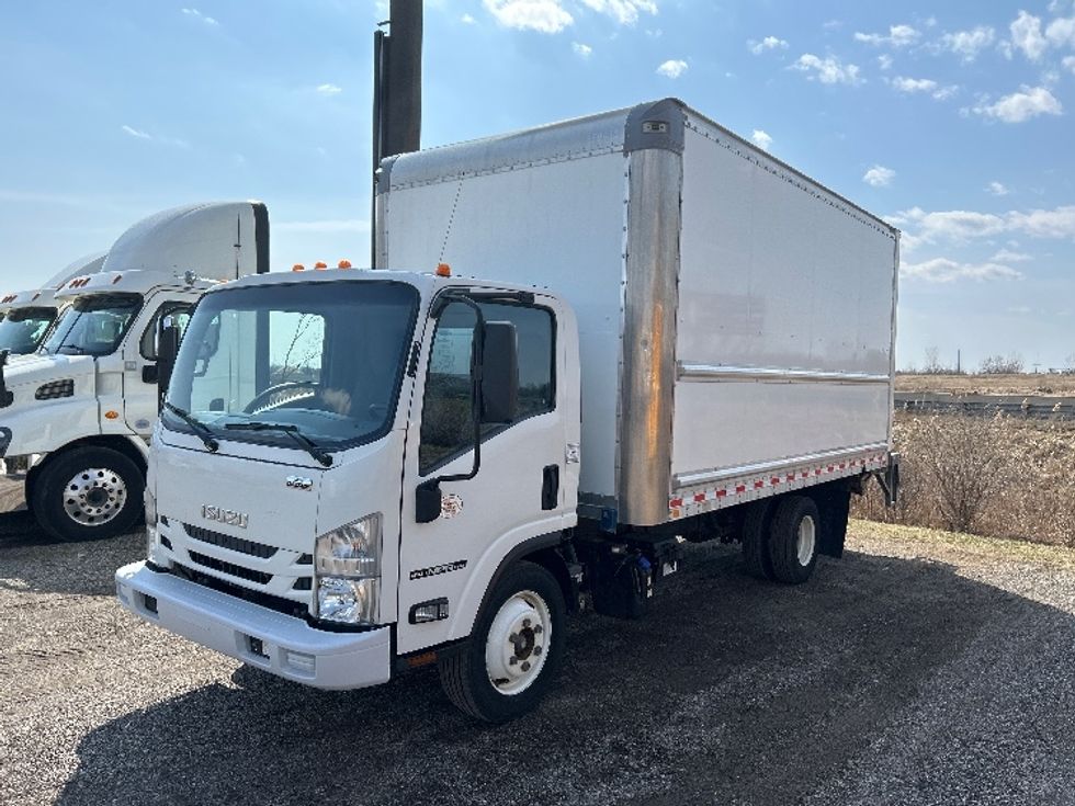 Light Duty Box Truck-Light and Medium Duty Trucks-Isuzu-2021-NPR-Saginaw-MI-117,666\n\t\tmiles-$ 38,000 - Image 3