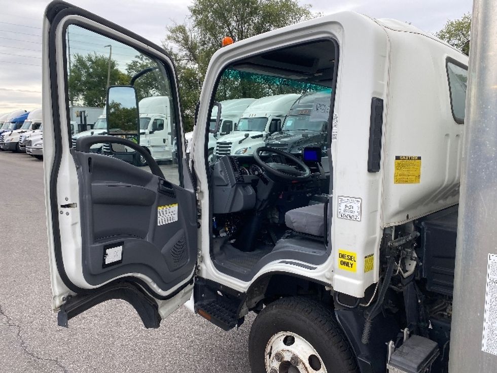 Light Duty Box Truck-Light and Medium Duty Trucks-Isuzu-2021-NPR-Salem-VA-141,990\n\t\tmiles-$ 36,250 - Image 16