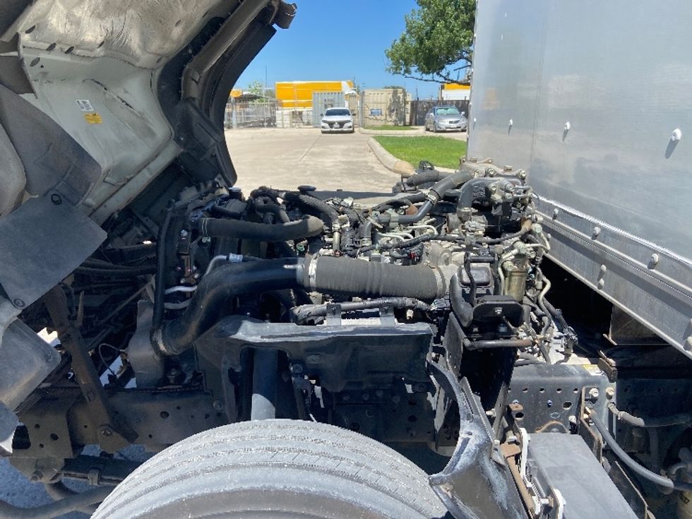 Light Duty Box Truck-Light and Medium Duty Trucks-Isuzu-2021-NPR-San Antonio-TX-131,161\n\t\tmiles-$ 40,500 - Image 23