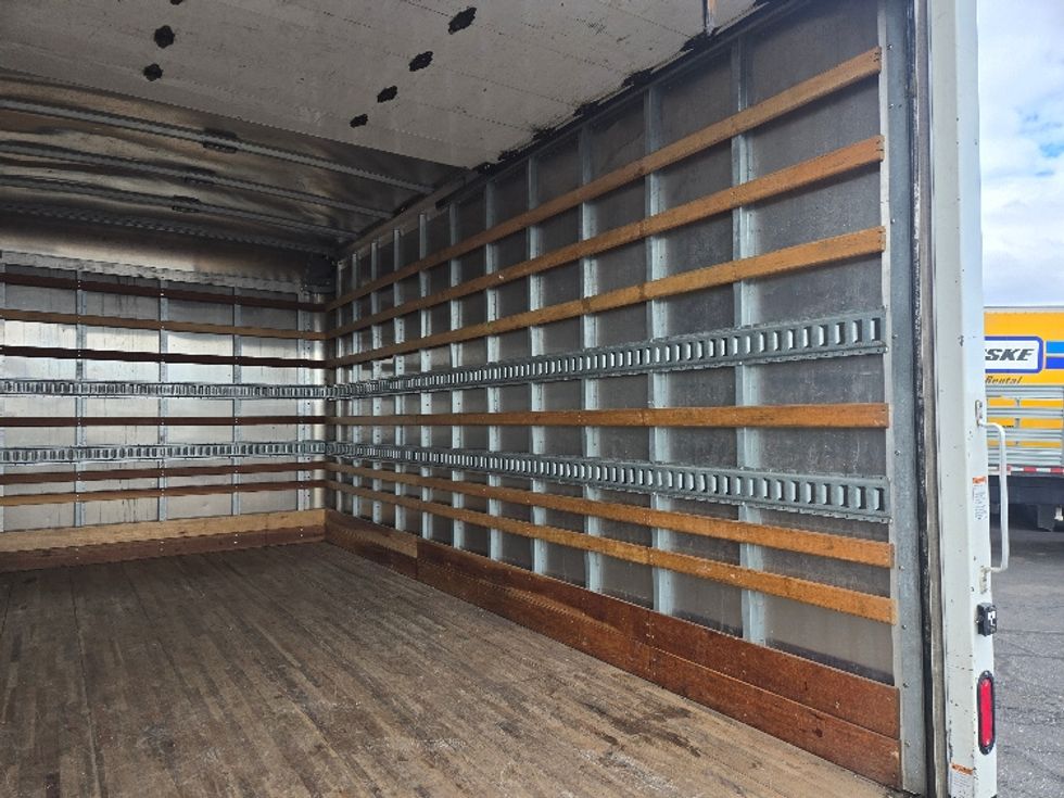 Light Duty Box Truck-Light and Medium Duty Trucks-Isuzu-2021-NPR-Spokane Valley-WA-116,400\n\t\tmiles-$ 44,000 - Image 12