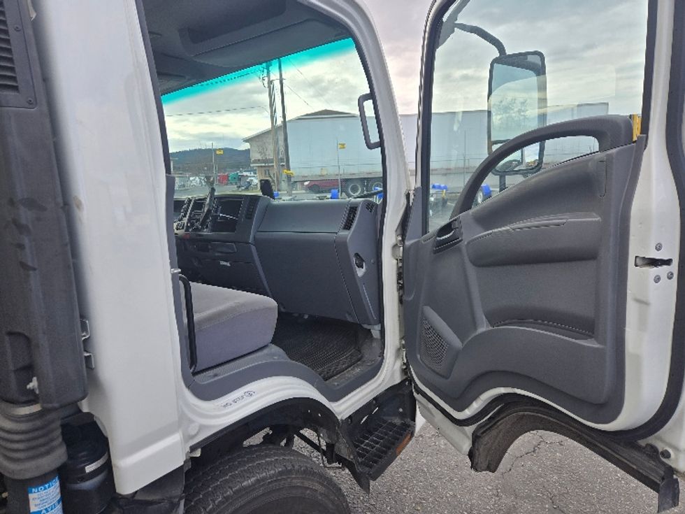 Light Duty Box Truck-Light and Medium Duty Trucks-Isuzu-2021-NPR-Spokane Valley-WA-116,400\n\t\tmiles-$ 44,000 - Image 20