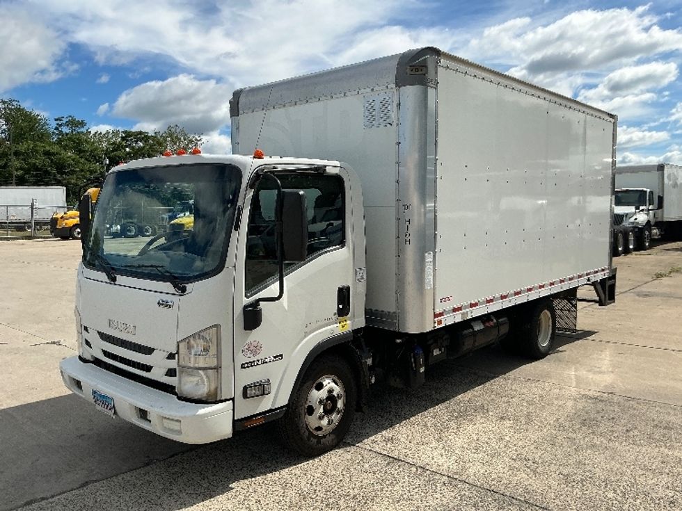 Light Duty Box Truck-Light and Medium Duty Trucks-Isuzu-2021-NPR-Springfield-MA-204,727\n\t\tmiles-$ 24,750 - Image 3