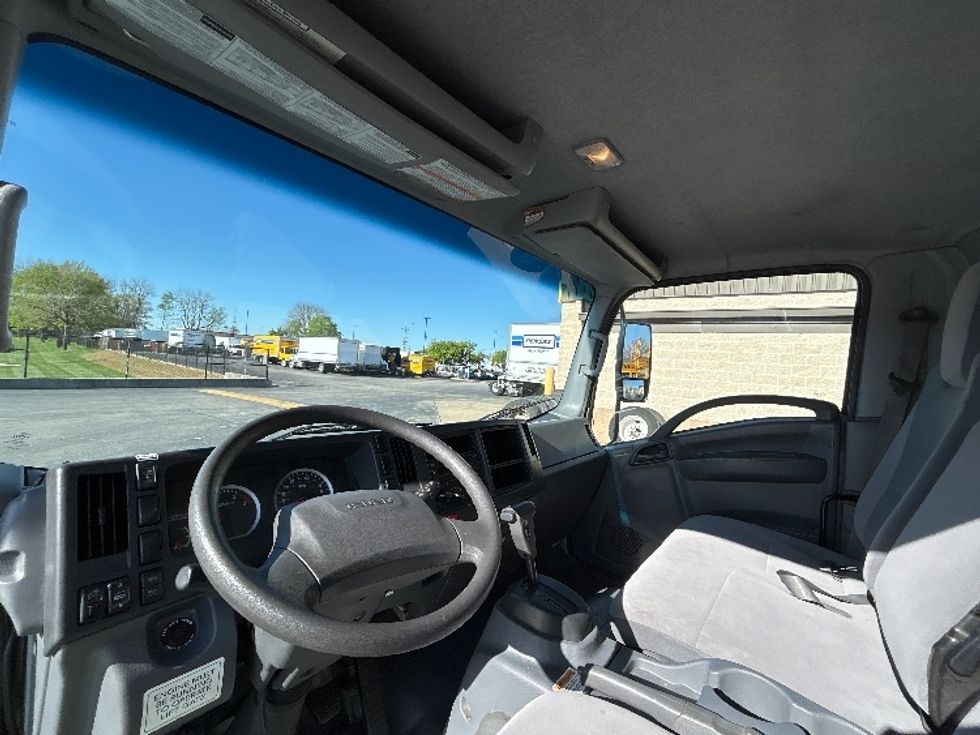 Light Duty Box Truck-Light and Medium Duty Trucks-Isuzu-2021-NPR-Springfield-MO-118,662\n\t\tmiles-$ 43,750 - Image 17
