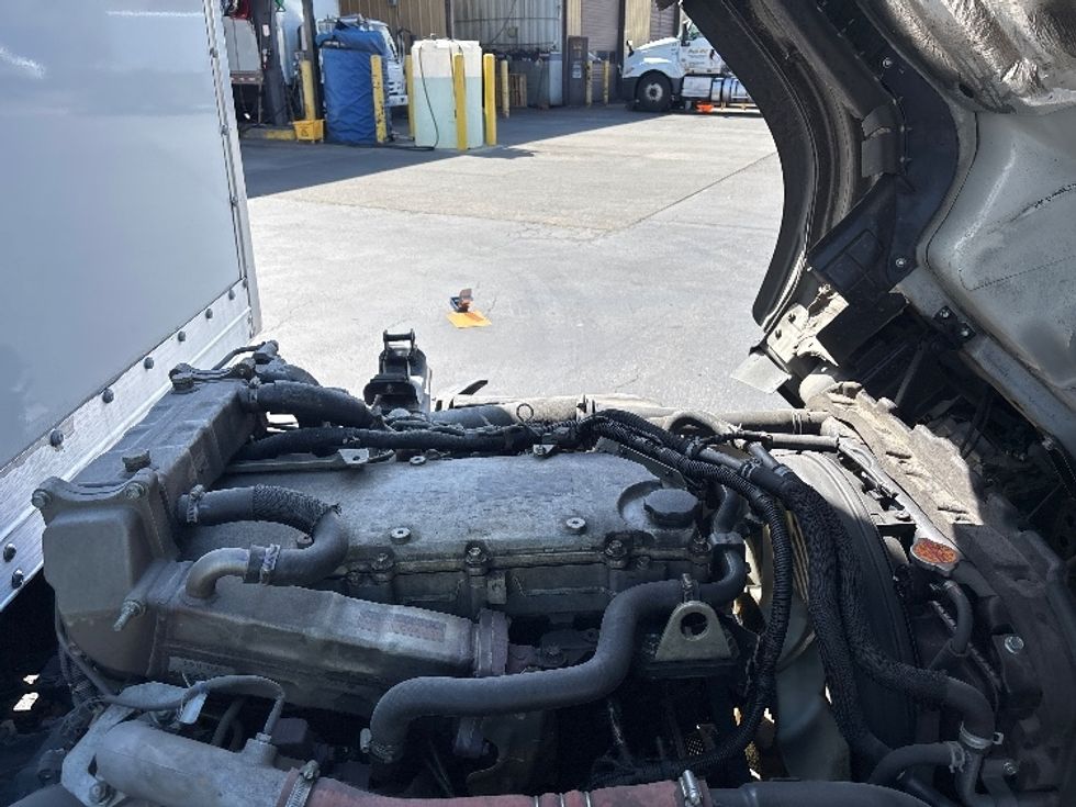 Light Duty Box Truck-Light and Medium Duty Trucks-Isuzu-2021-NPR-Tukwila-WA-34,252\n\t\tmiles-$ 53,500 - Image 23