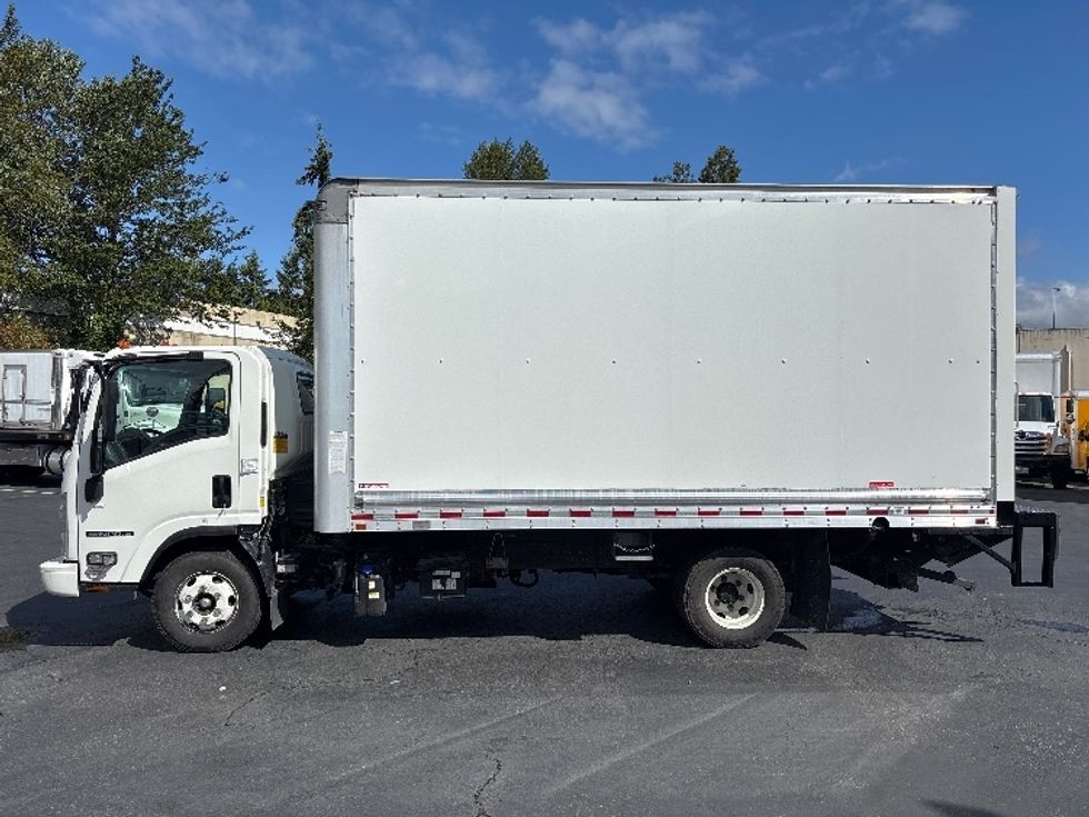 Light Duty Box Truck-Light and Medium Duty Trucks-Isuzu-2021-NPR-Tukwila-WA-34,252\n\t\tmiles-$ 53,500 - Image 4