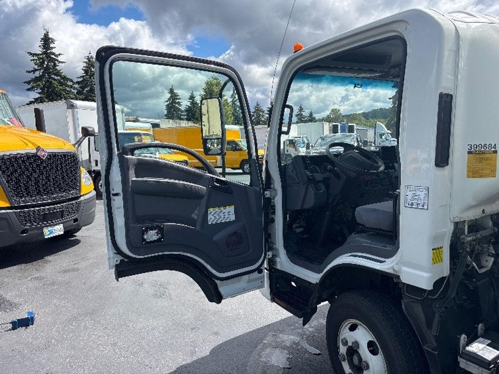 Light Duty Box Truck-Light and Medium Duty Trucks-Isuzu-2021-NPR-Tukwila-WA-36,754\n\t\tmiles-$ 53,000 - Image 16