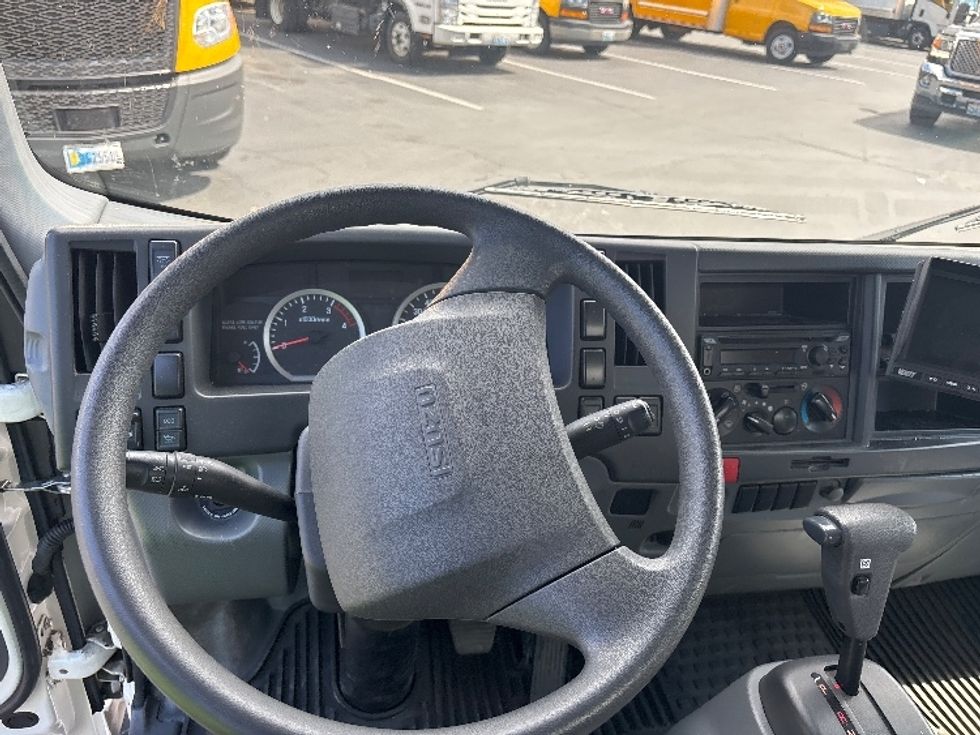 Light Duty Box Truck-Light and Medium Duty Trucks-Isuzu-2021-NPR-Tukwila-WA-36,754\n\t\tmiles-$ 53,000 - Image 18