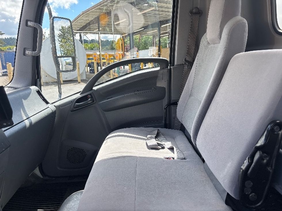 Light Duty Box Truck-Light and Medium Duty Trucks-Isuzu-2021-NPR-Tukwila-WA-36,754\n\t\tmiles-$ 53,000 - Image 19