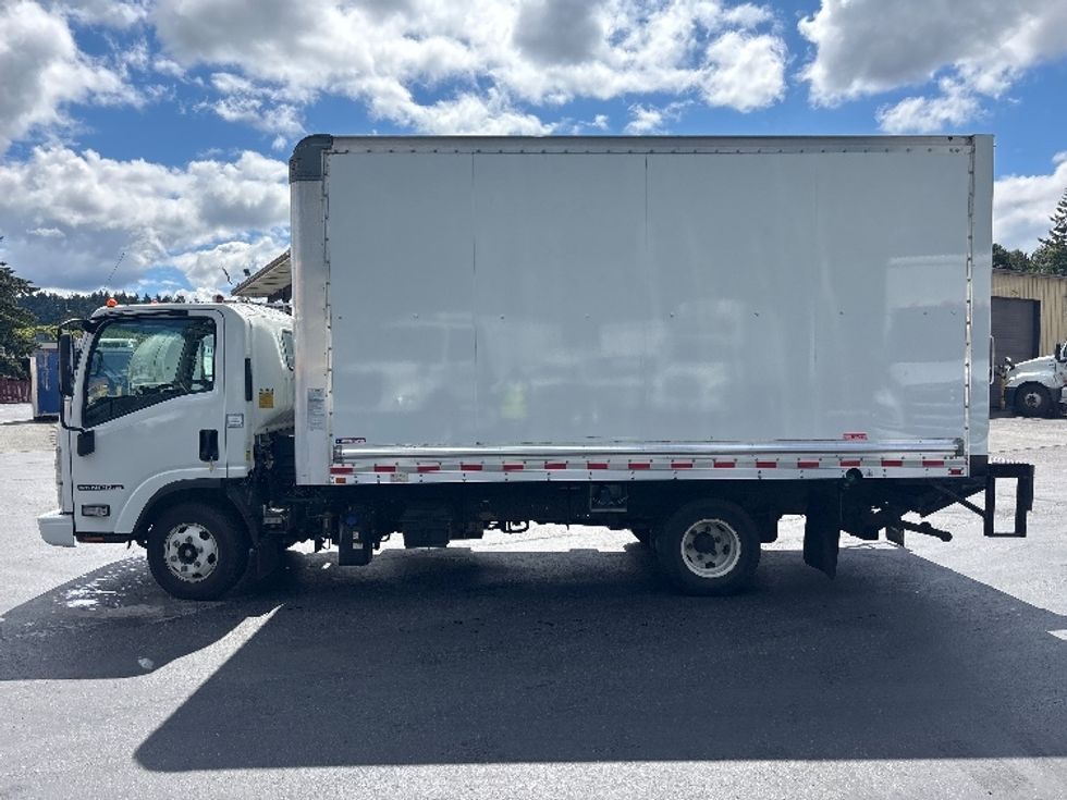 Light Duty Box Truck-Light and Medium Duty Trucks-Isuzu-2021-NPR-Tukwila-WA-36,754\n\t\tmiles-$ 53,000 - Image 4
