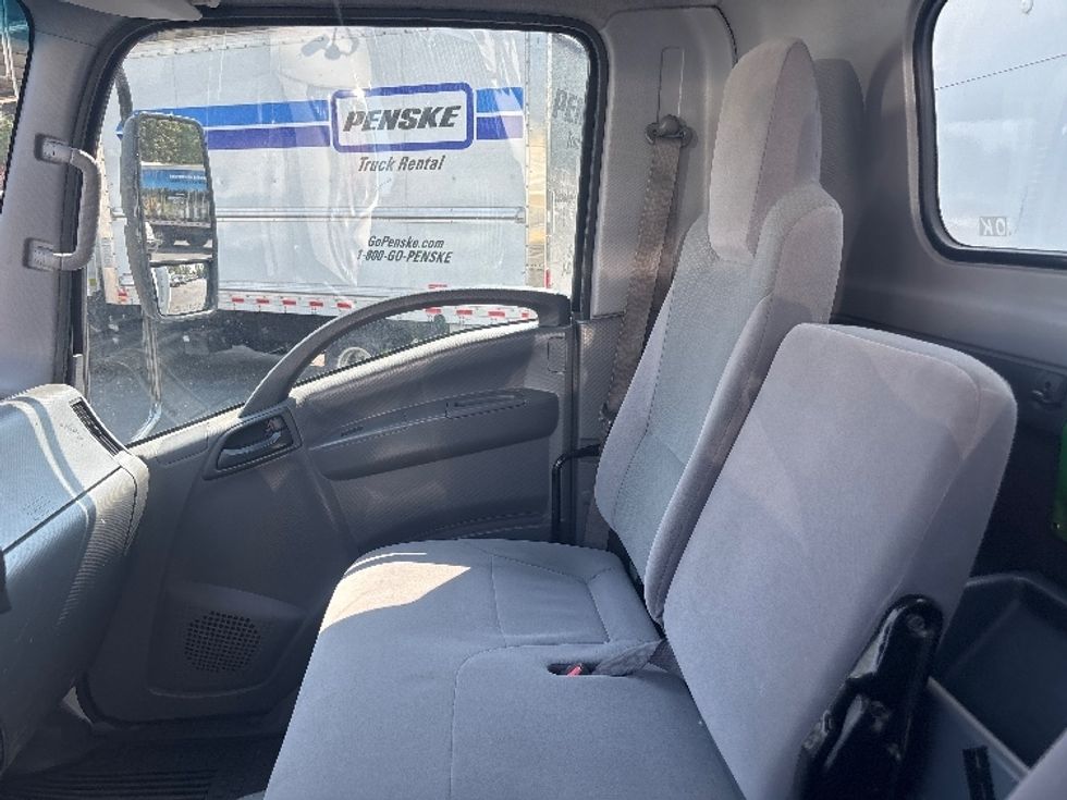 Light Duty Box Truck-Light and Medium Duty Trucks-Isuzu-2021-NPR-Tukwila-WA-48,396\n\t\tmiles-$ 50,250 - Image 19