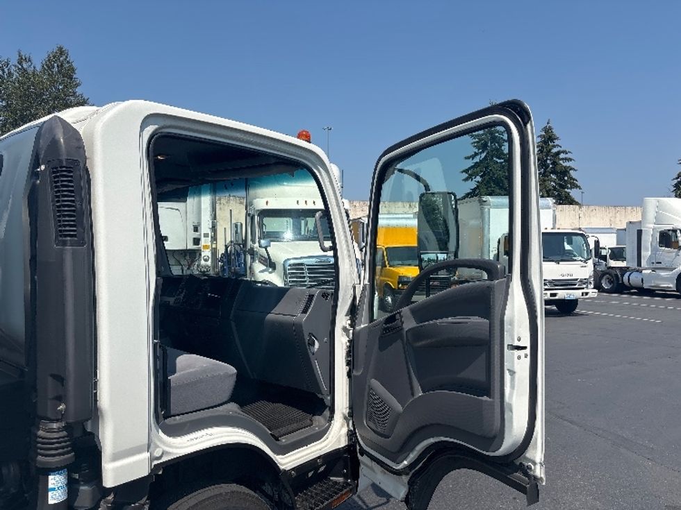 Light Duty Box Truck-Light and Medium Duty Trucks-Isuzu-2021-NPR-Tukwila-WA-48,396\n\t\tmiles-$ 50,250 - Image 20