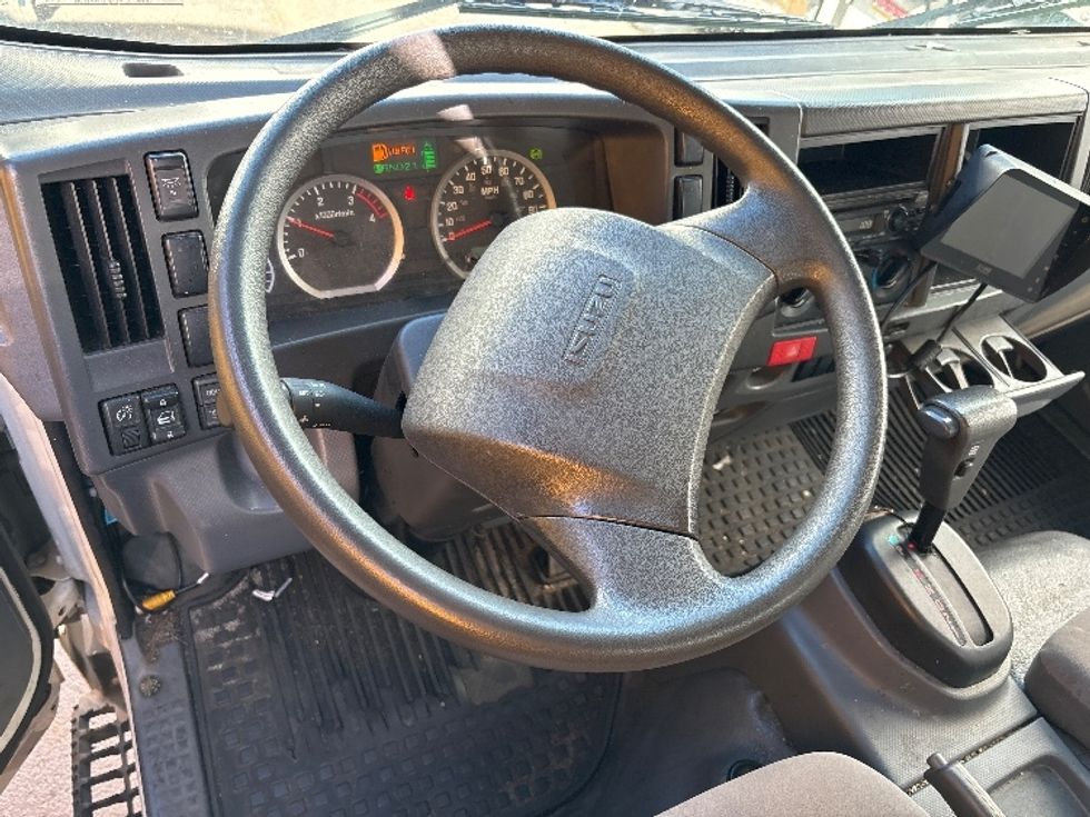 Light Duty Box Truck-Light and Medium Duty Trucks-Isuzu-2021-NPR-West Babylon-NY-130,680\n\t\tmiles-$ 36,500 - Image 16