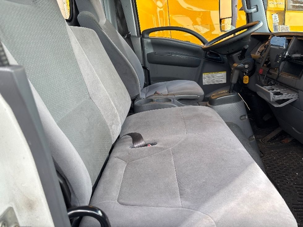 Light Duty Box Truck-Light and Medium Duty Trucks-Isuzu-2021-NPR-West Babylon-NY-130,680\n\t\tmiles-$ 36,500 - Image 21