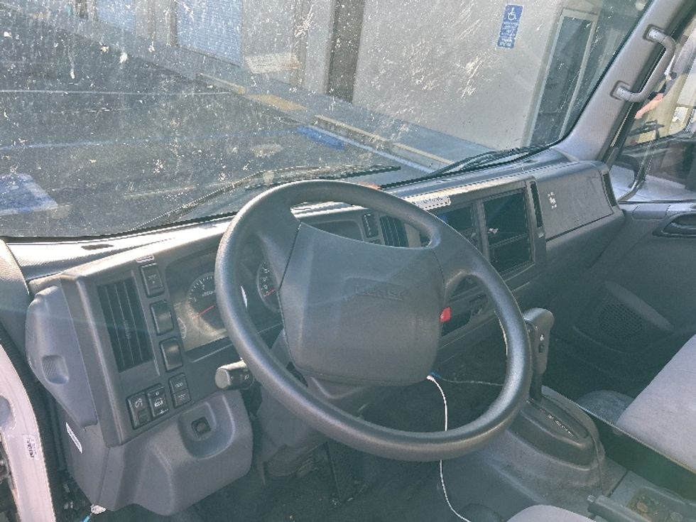 Light Duty Box Truck-Light and Medium Duty Trucks-Isuzu-2021-NPR-West Sacramento-CA-114,493\n\t\tmiles-$ 43,750 - Image 17