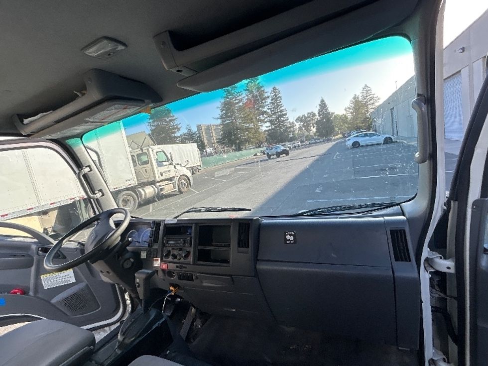 Light Duty Box Truck-Light and Medium Duty Trucks-Isuzu-2021-NPR-West Sacramento-CA-114,493\n\t\tmiles-$ 43,750 - Image 21