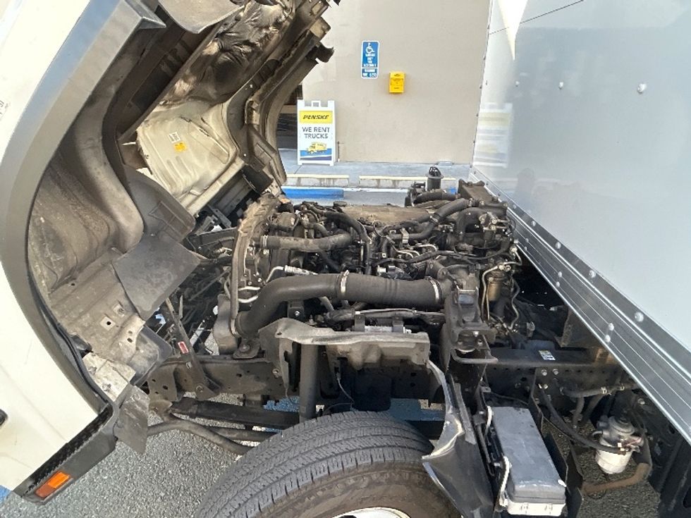 Light Duty Box Truck-Light and Medium Duty Trucks-Isuzu-2021-NPR-West Sacramento-CA-114,493\n\t\tmiles-$ 43,750 - Image 24