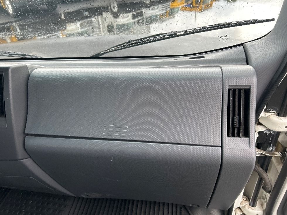 Light Duty Box Truck-Light and Medium Duty Trucks-Isuzu-2021-NPR-West Sacramento-CA-92,671\n\t\tmiles-$ 47,000 - Image 21