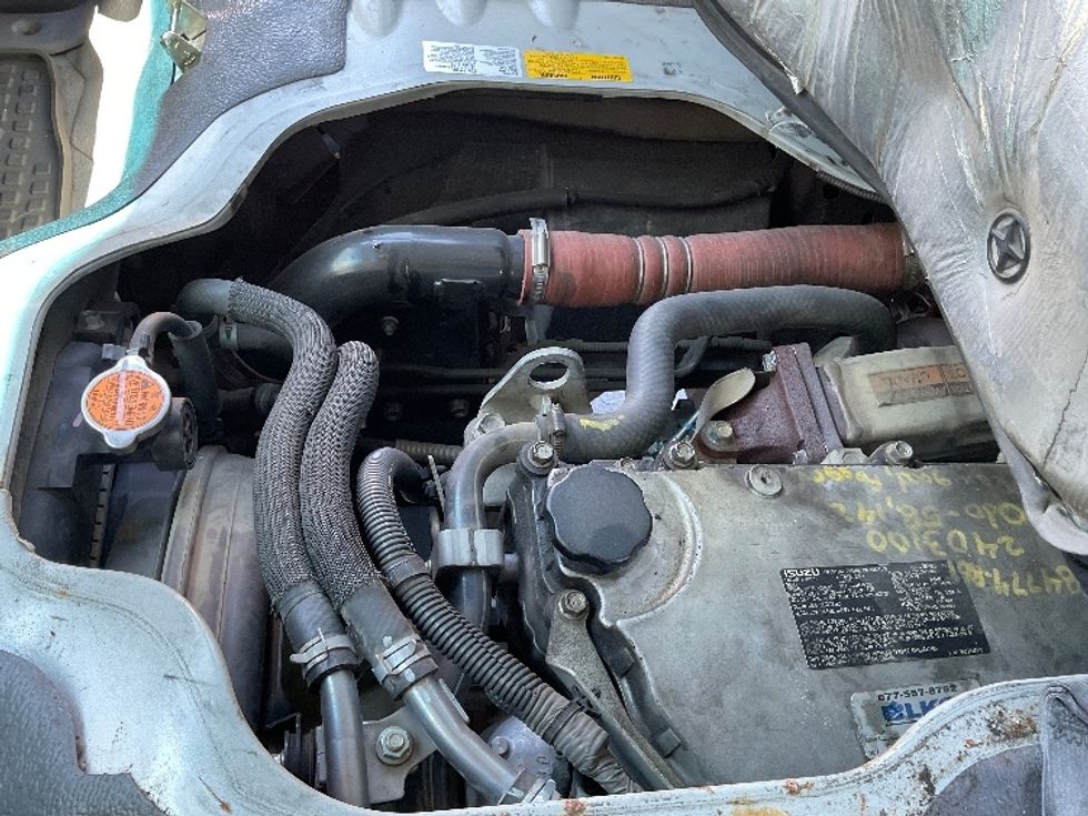 Light Duty Box Truck-Light and Medium Duty Trucks-Isuzu-2021-NPRXD-Saint Petersburg-FL-76,100\n\t\tmiles-$ 59,250 - Image 24