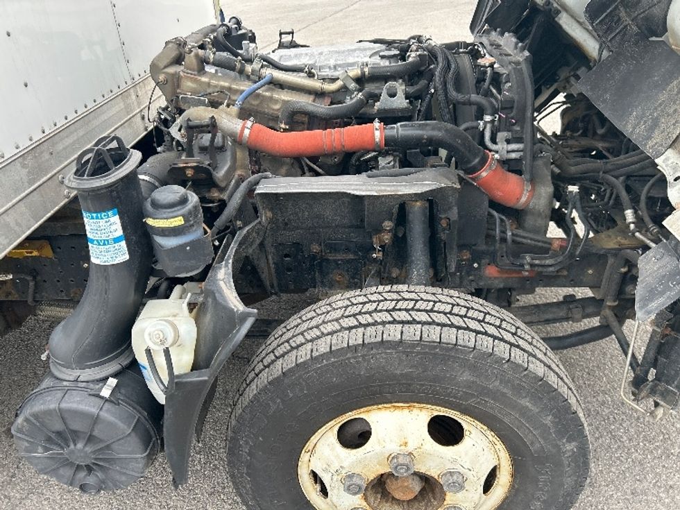 Light Duty Box Truck-Light and Medium Duty Trucks-Isuzu-2022-NPR-Albany-NY-175,284\n\t\tmiles-$ 29,500 - Image 23