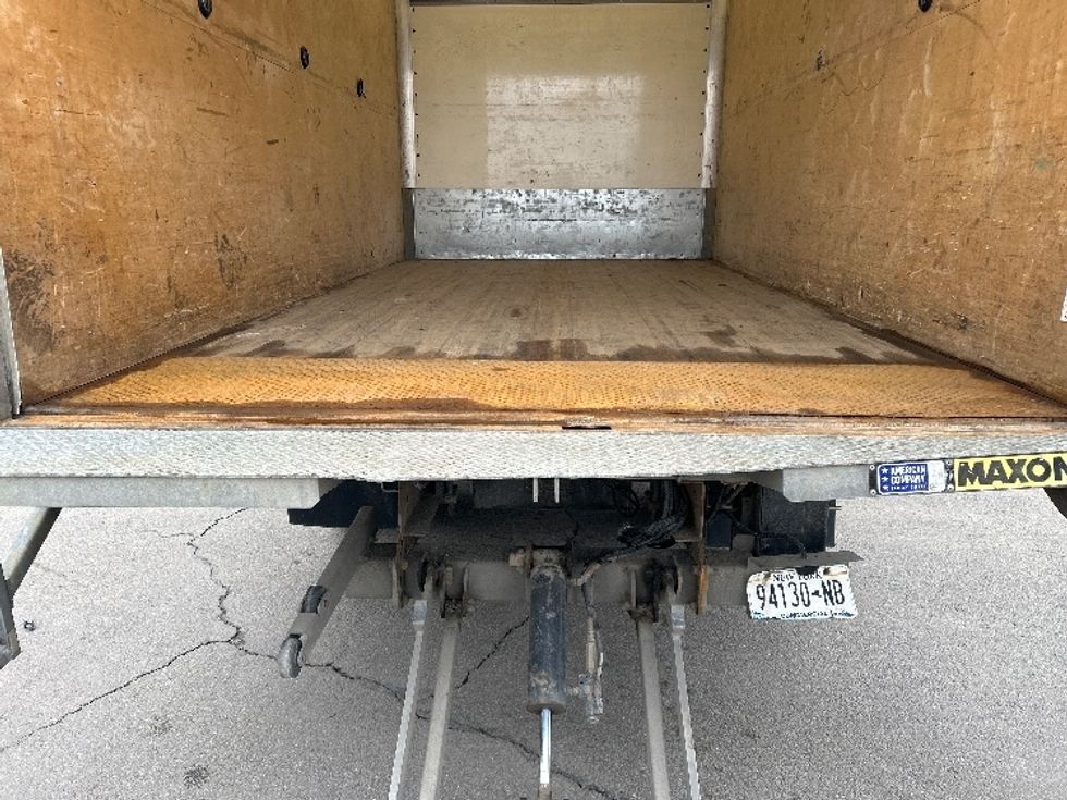 Light Duty Box Truck-Light and Medium Duty Trucks-Isuzu-2022-NPR-Albany-NY-90,863\n\t\tmiles-$ 43,500 - Image 10