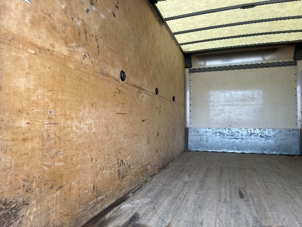 Light Duty Box Truck-Light and Medium Duty Trucks-Isuzu-2022-NPR-Albany-NY-90,863\n\t\tmiles-$ 43,500 - Image 11