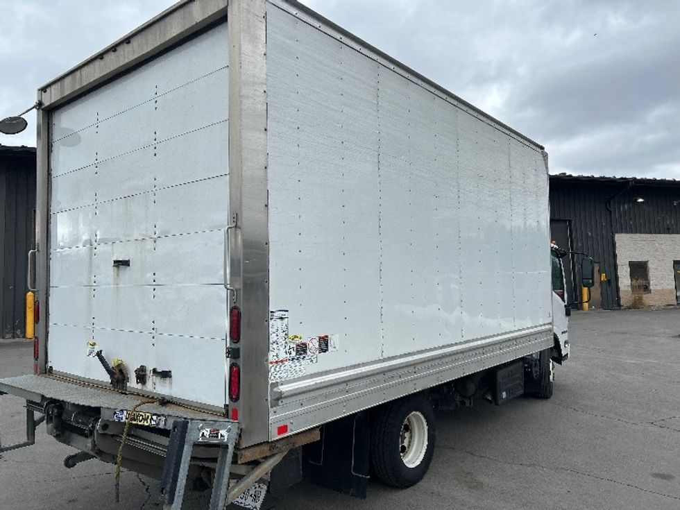 Light Duty Box Truck-Light and Medium Duty Trucks-Isuzu-2022-NPR-Albany-NY-90,863\n\t\tmiles-$ 43,500 - Image 13