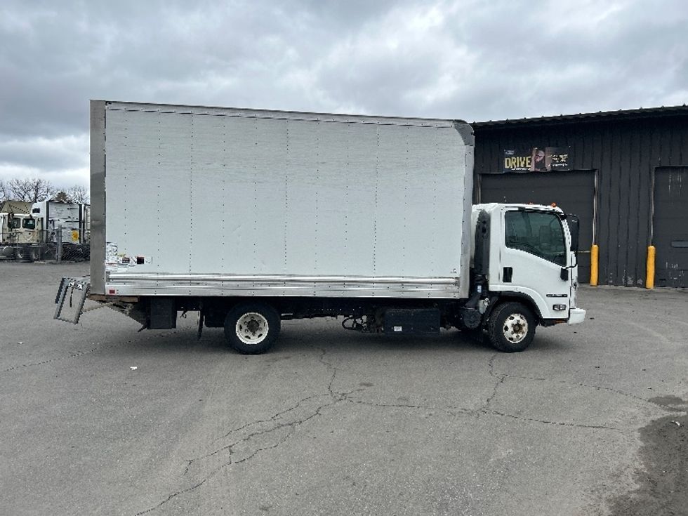 Light Duty Box Truck-Light and Medium Duty Trucks-Isuzu-2022-NPR-Albany-NY-90,863\n\t\tmiles-$ 43,500 - Image 15