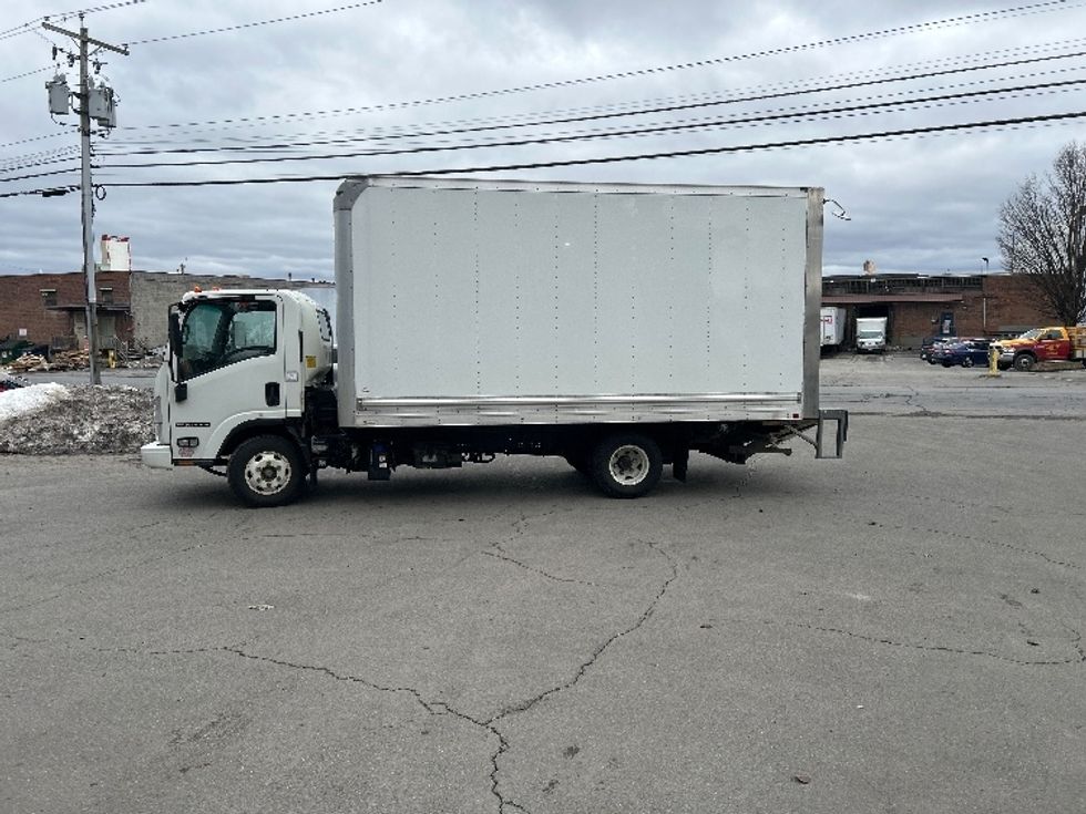 Light Duty Box Truck-Light and Medium Duty Trucks-Isuzu-2022-NPR-Albany-NY-90,863\n\t\tmiles-$ 43,500 - Image 4