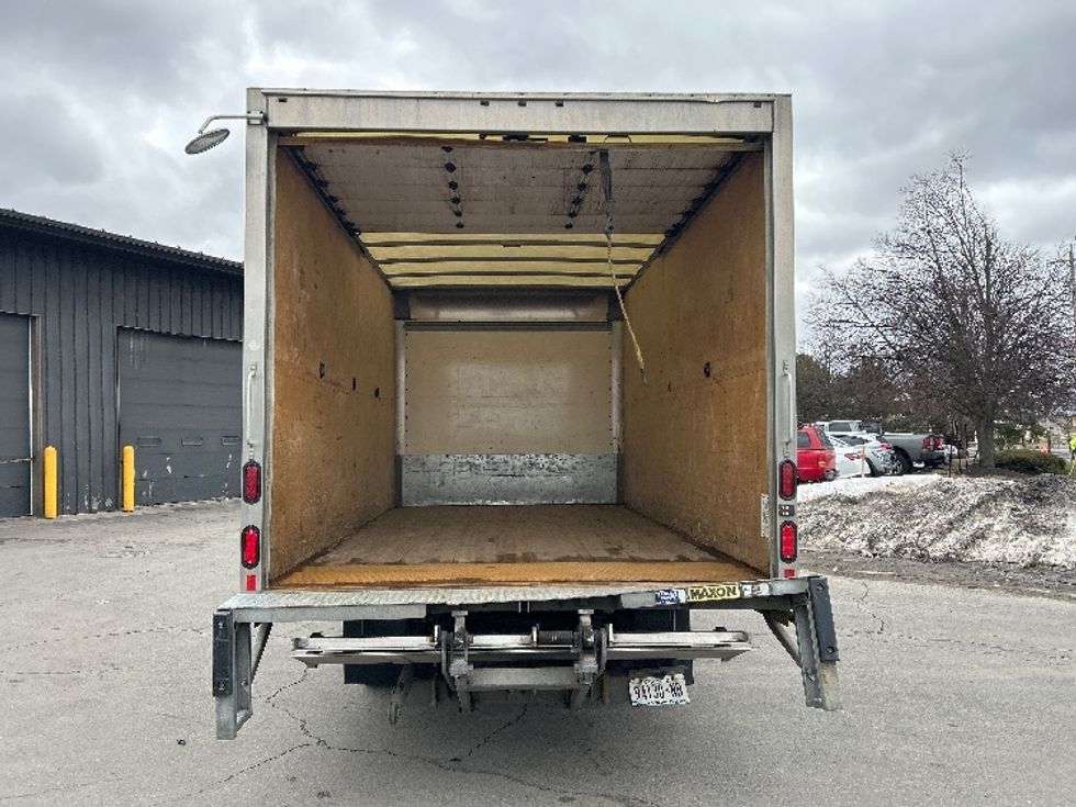 Light Duty Box Truck-Light and Medium Duty Trucks-Isuzu-2022-NPR-Albany-NY-90,863\n\t\tmiles-$ 43,500 - Image 8