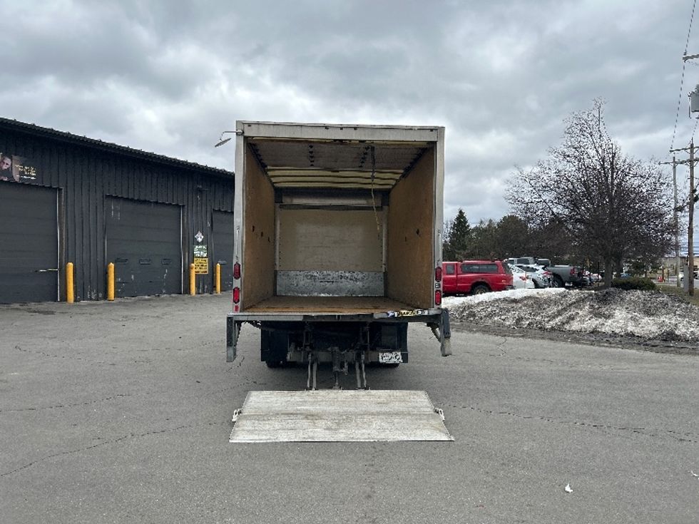 Light Duty Box Truck-Light and Medium Duty Trucks-Isuzu-2022-NPR-Albany-NY-90,863\n\t\tmiles-$ 43,500 - Image 9