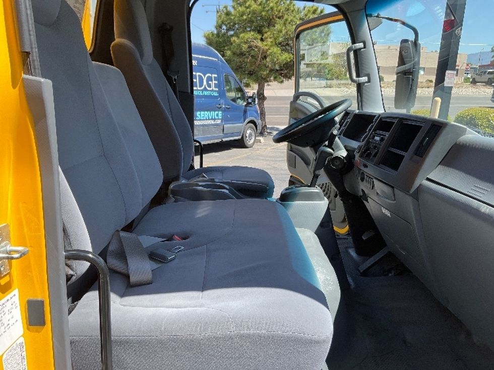 Light Duty Box Truck-Light and Medium Duty Trucks-Isuzu-2022-NPR-Albuquerque-NM-123,000\n\t\tmiles-$ 48,500 - Image 22