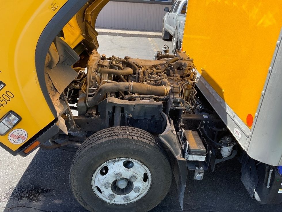 Light Duty Box Truck-Light and Medium Duty Trucks-Isuzu-2022-NPR-Albuquerque-NM-123,000\n\t\tmiles-$ 48,500 - Image 24