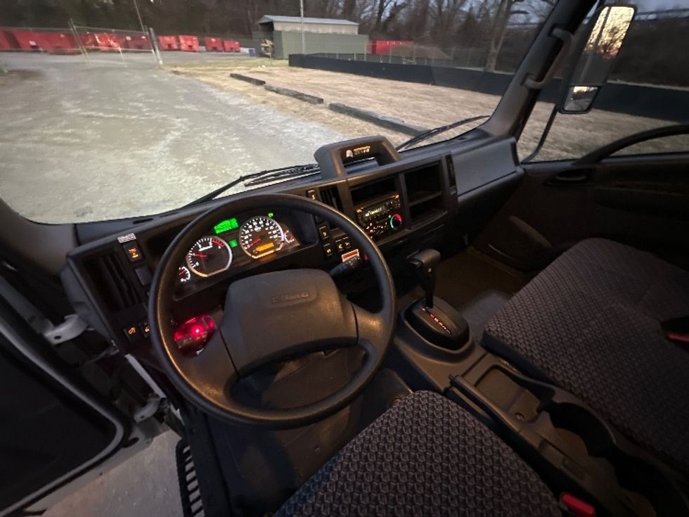 Light Duty Box Truck-Light and Medium Duty Trucks-Isuzu-2022-NPR-Baltimore-MD-39,210\n\t\tmiles-$ 54,250 - Image 18