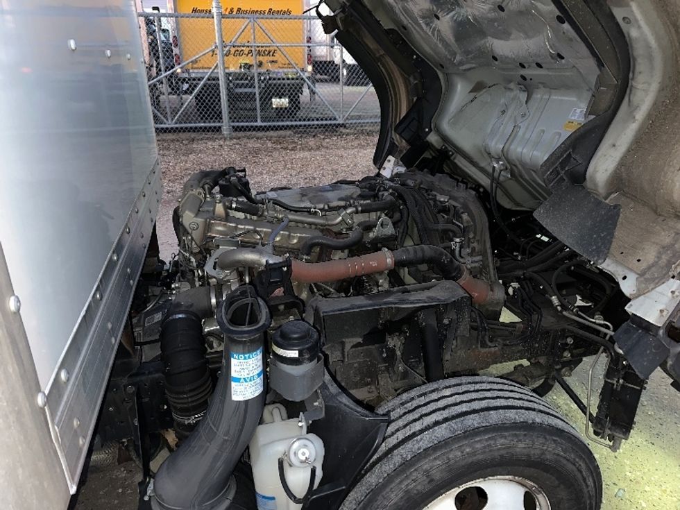 Light Duty Box Truck-Light and Medium Duty Trucks-Isuzu-2022-NPR-Baltimore-MD-39,210\n\t\tmiles-$ 54,250 - Image 23