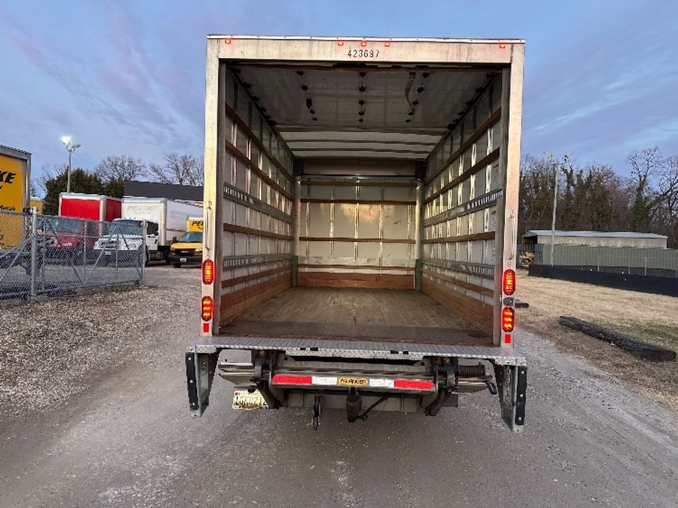 Light Duty Box Truck-Light and Medium Duty Trucks-Isuzu-2022-NPR-Baltimore-MD-39,210\n\t\tmiles-$ 54,250 - Image 8