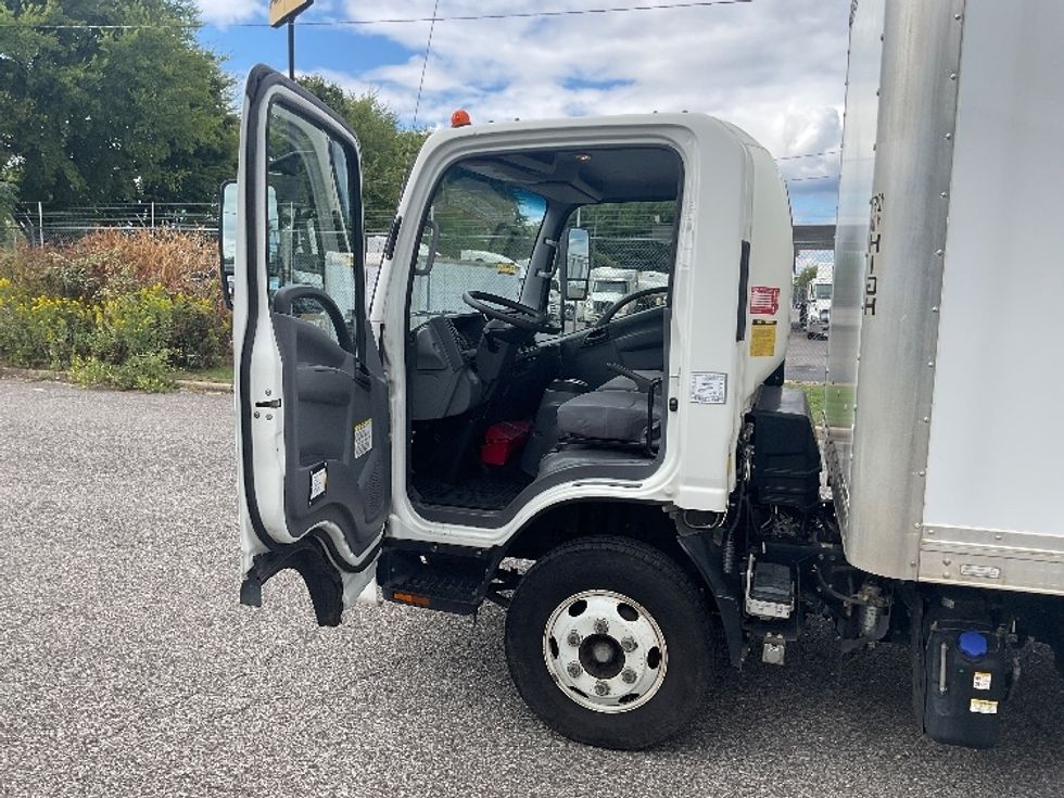 Light Duty Box Truck-Light and Medium Duty Trucks-Isuzu-2022-NPR-Birmingham-AL-184,572\n\t\tmiles-$ 30,750 - Image 16
