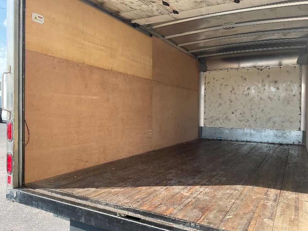 Light Duty Box Truck-Light and Medium Duty Trucks-Isuzu-2022-NPR-Birmingham-AL-277,232\n\t\tmiles-$ 29,000 - Image 10