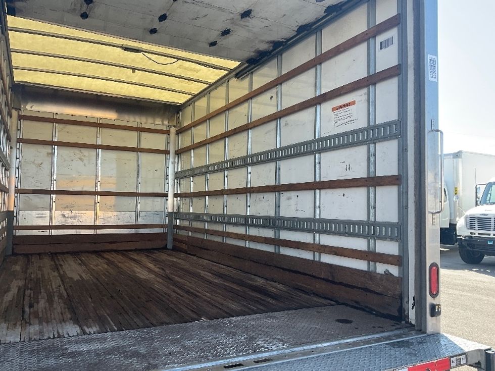 Light Duty Box Truck-Light and Medium Duty Trucks-Isuzu-2022-NPR-Boise-ID-128,215\n\t\tmiles-$ 46,750 - Image 12