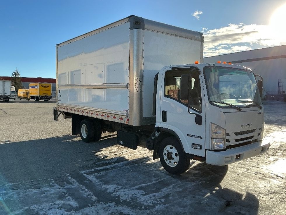 Light Duty Box Truck-Light and Medium Duty Trucks-Isuzu-2022-NPR-Calgary-AB-332,795\n\t\tkm-$ 31,250 - Image 1
