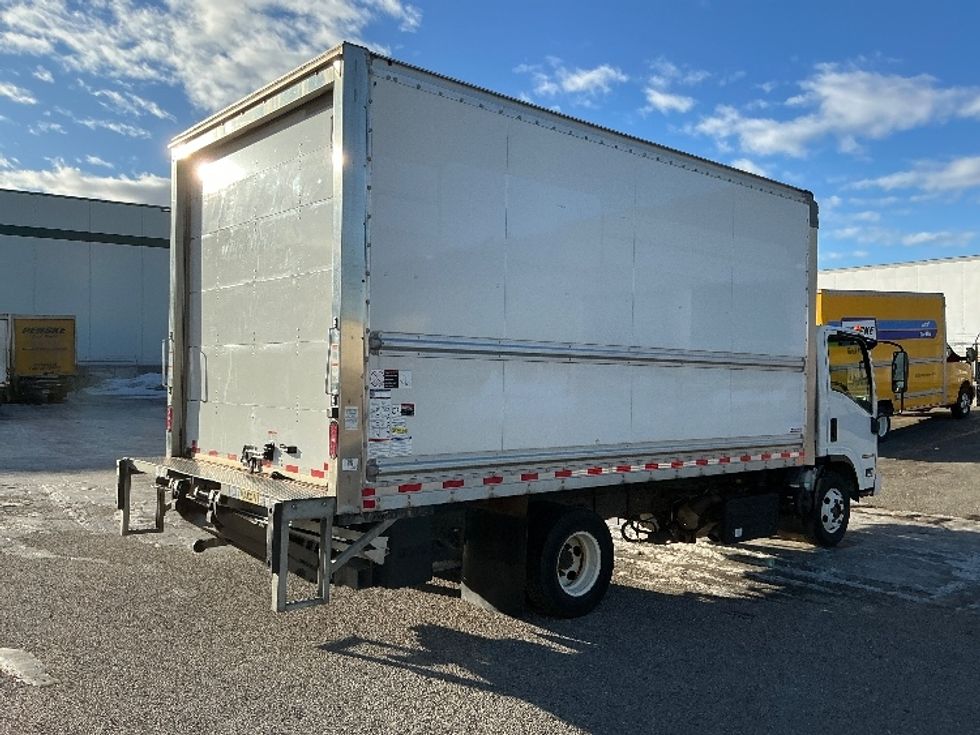 Light Duty Box Truck-Light and Medium Duty Trucks-Isuzu-2022-NPR-Calgary-AB-332,795\n\t\tkm-$ 31,250 - Image 13