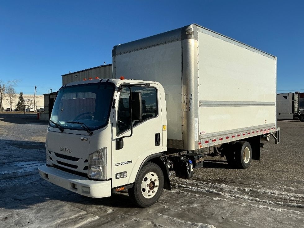 Light Duty Box Truck-Light and Medium Duty Trucks-Isuzu-2022-NPR-Calgary-AB-332,795\n\t\tkm-$ 31,250 - Image 3