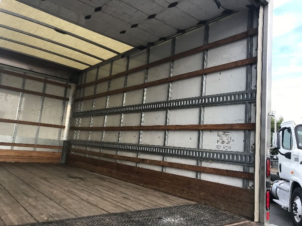 Light Duty Box Truck-Light and Medium Duty Trucks-Isuzu-2022-NPR-Ceres-CA-108,756\n\t\tmiles-$ 43,250 - Image 12