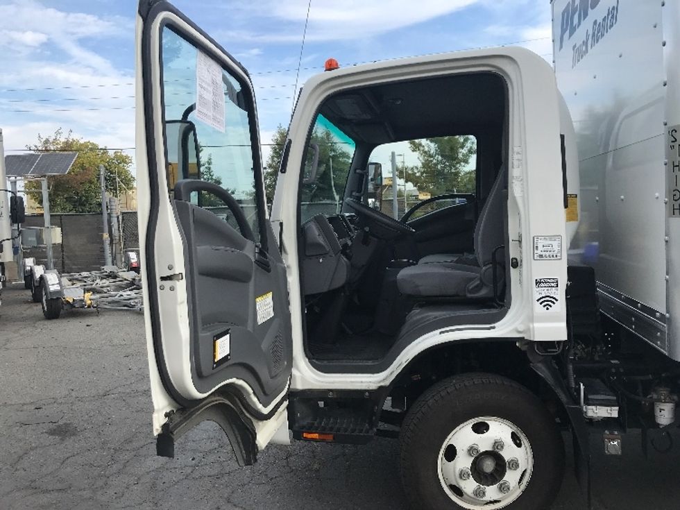 Light Duty Box Truck-Light and Medium Duty Trucks-Isuzu-2022-NPR-Ceres-CA-108,756\n\t\tmiles-$ 43,250 - Image 16