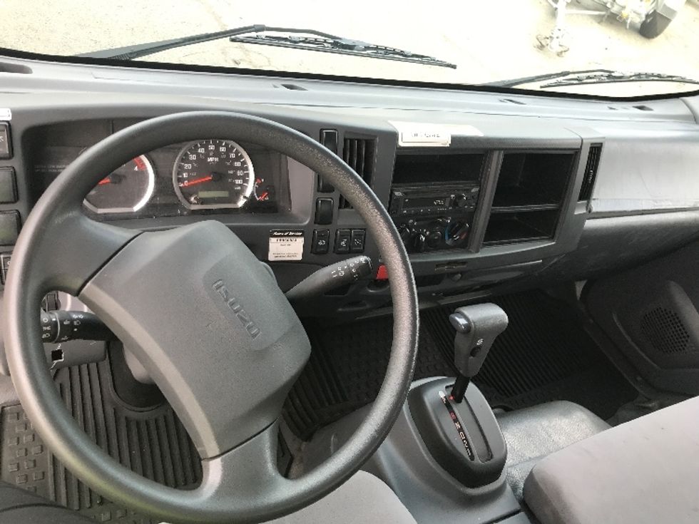Light Duty Box Truck-Light and Medium Duty Trucks-Isuzu-2022-NPR-Ceres-CA-108,756\n\t\tmiles-$ 43,250 - Image 18