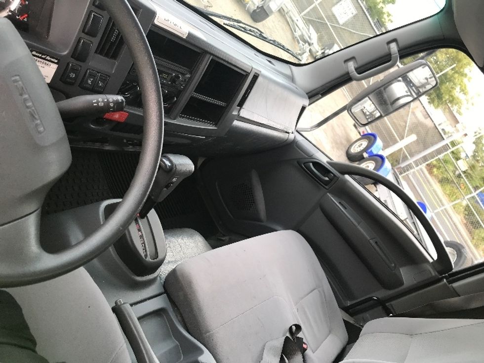 Light Duty Box Truck-Light and Medium Duty Trucks-Isuzu-2022-NPR-Ceres-CA-108,756\n\t\tmiles-$ 43,250 - Image 19